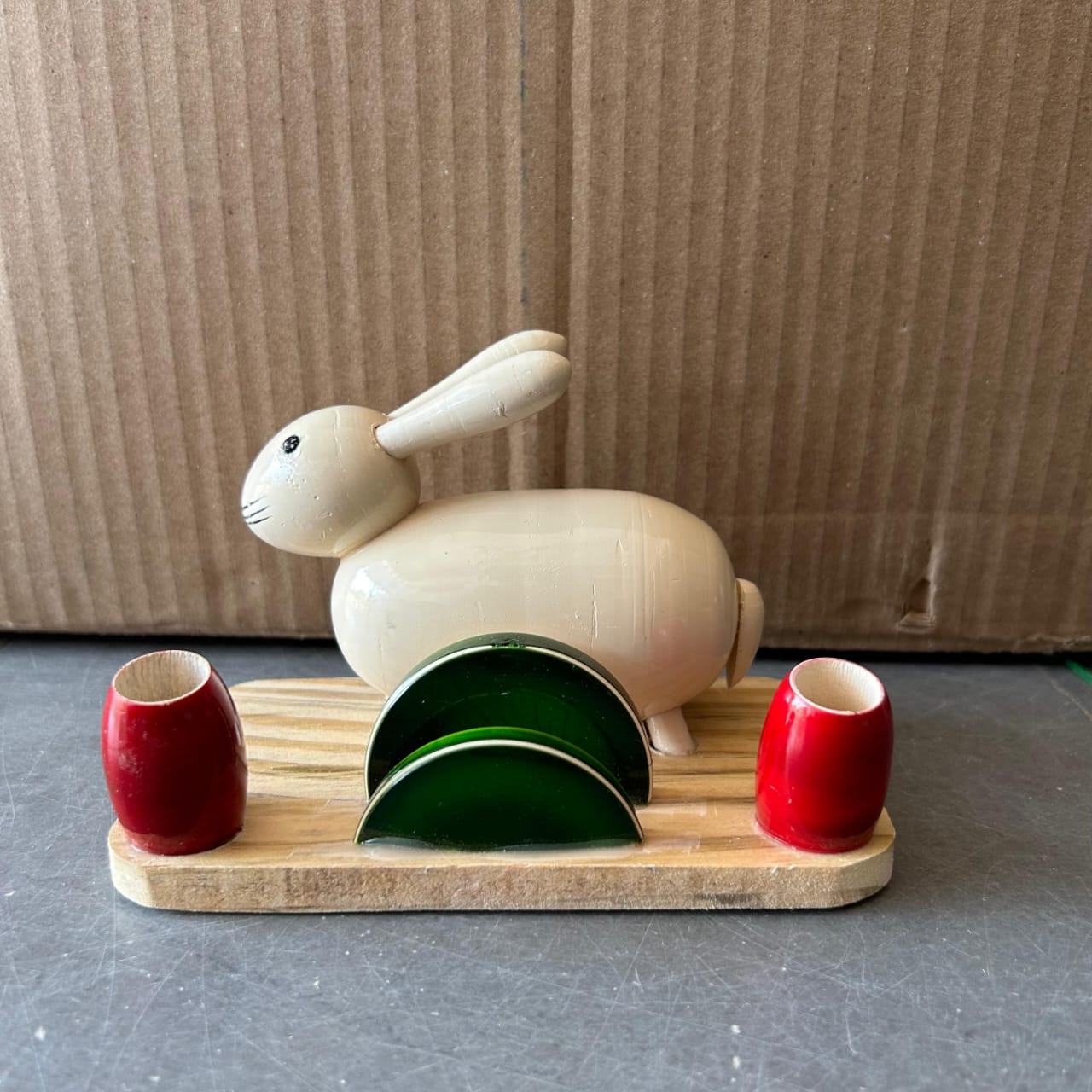 WOODEN RABBIT PEN STAND